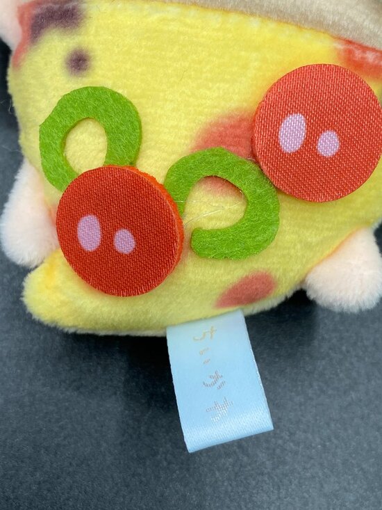 Chiikawa Furuhonya Pizza Mascot Key Chain Plush Doll Halloween NWT - Picture 5 of 13